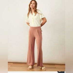 Aday Laid Back Pleated Trousers